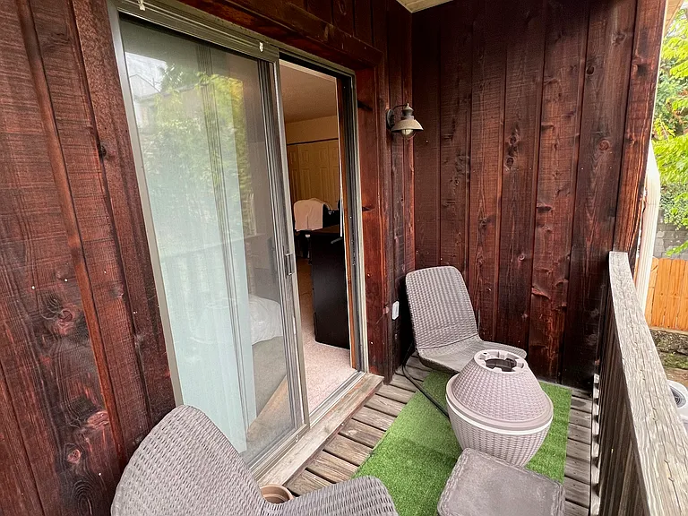 145 Southern Ave #3 — Photo 12
