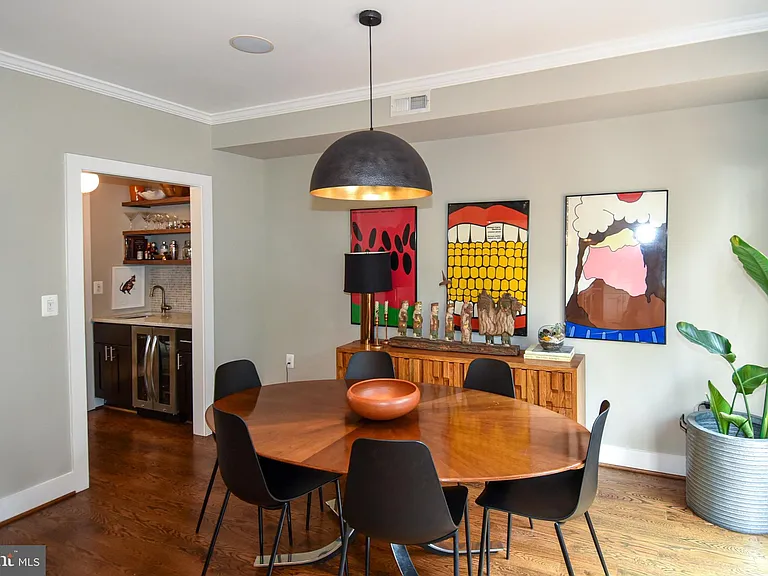 1528 Spring Pl NW — Photo 8