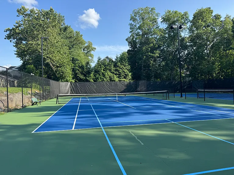 Pickleball / Tennis courts