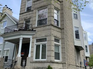 3135 N Racine Ave #1F, Chicago, IL 60657