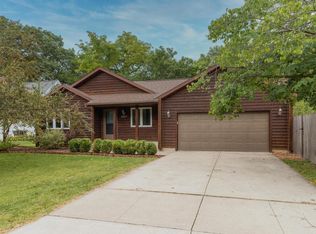 2257 5th Ave NE, Rochester, MN 55906