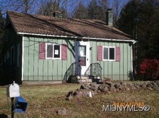 425 Rider Rd, Clayville, NY 13322