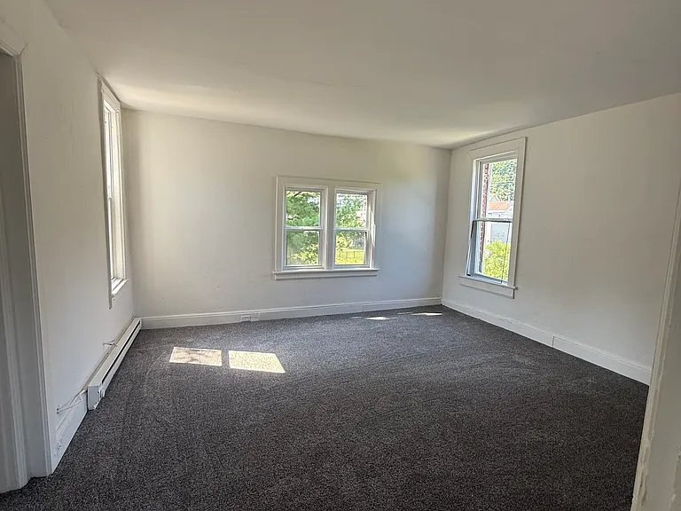 1436 S Duke St #2F — Photo 9