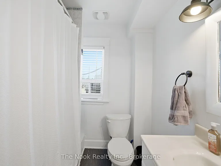 480 George St S — Photo 24
