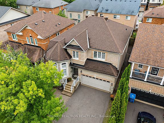 4th image of 222 Birkshire Dr