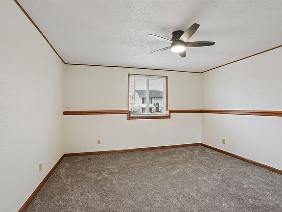 5th image of 2446 SE 18th Ct
