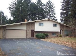 5408 Stowe Trl, Clarkston, MI