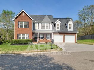 10848 Parkgate Ln, Knoxville, TN 37934