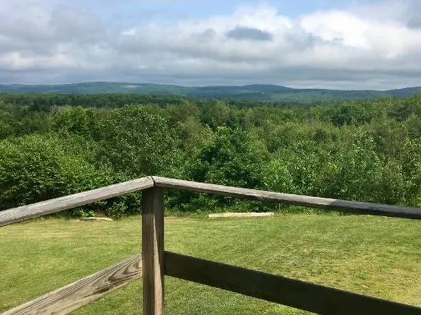 421 Cain Hl, Palermo, ME 04354