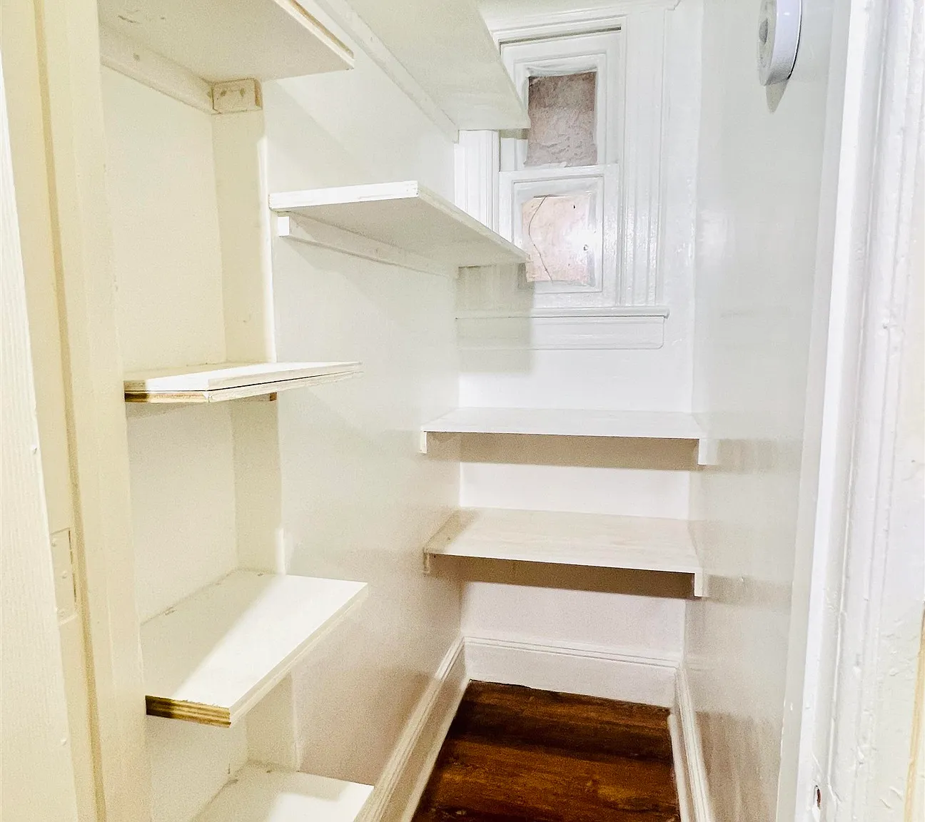 2 bed, 1.0 bath, $2,400 — Photo 4