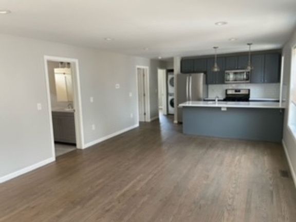 2nd image of 489 Admiral St #1
