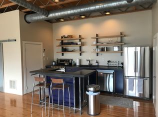 956 N High St APT 3X, Columbus, OH 43201