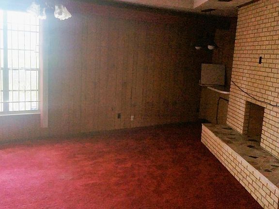 5th image of 4022 Gillislee Dr W