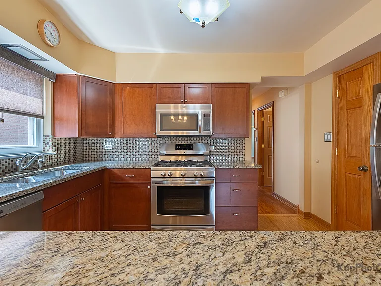 8465 W Berwyn Ave #1 — Photo 2