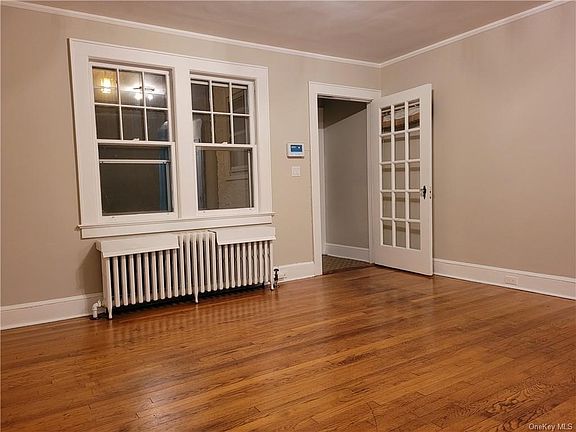 3rd image of 12 Riverview Ave