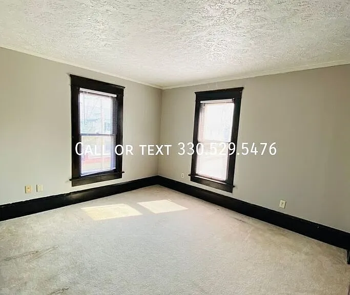 1421 Piper Ct NW — Photo 4