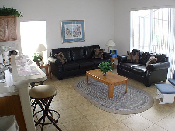 4th image of 16749 Glenbrook Blvd