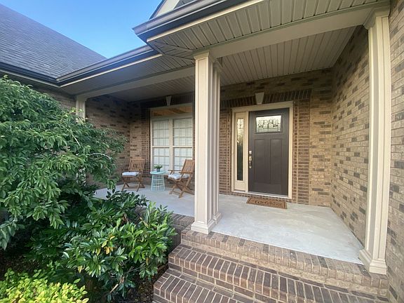 4th image of 248 Bell Dr W