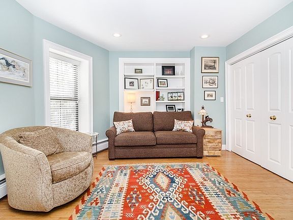 5th image of 13-15 Worcester Sq #1B