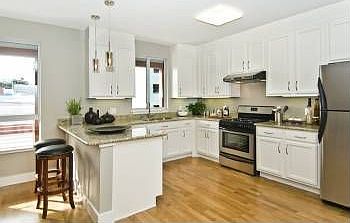 4th image of 638 19th St Unit 6