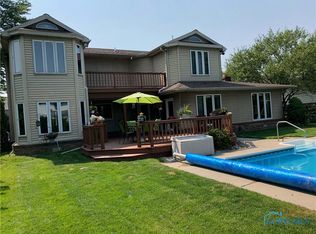 2037 Brent Valley Rd, Holland, OH 43528