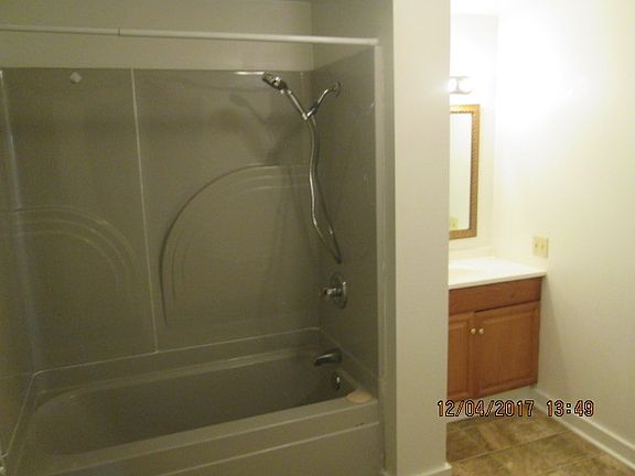 4th image of 213 N 5th St