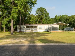 651 Harbor Point Dr, Trinity, TX 75862