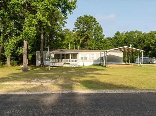 651 Harbor Point Dr, Trinity, TX 75862