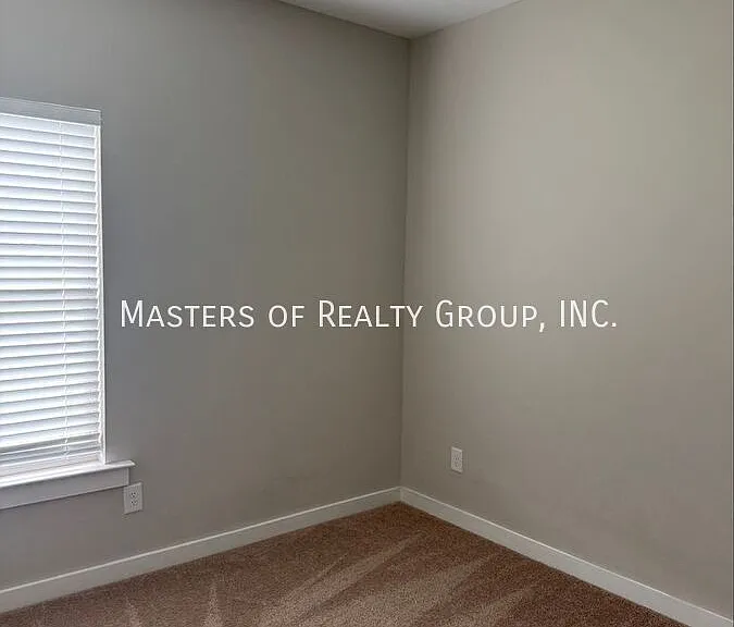 15 Sterling Rd — Photo 8