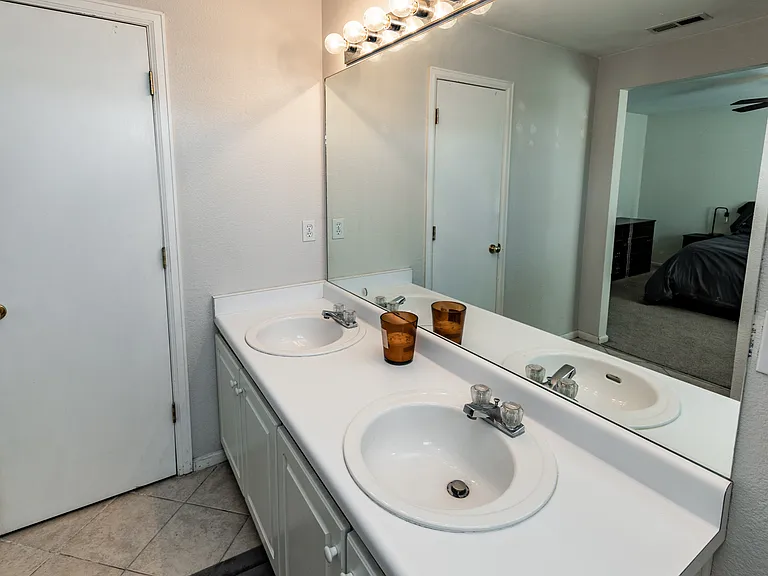 4335 Brush Creek Rd — Photo 26
