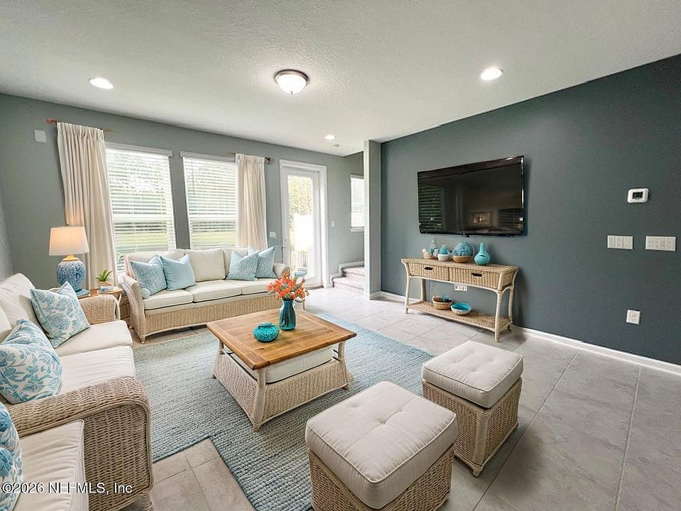1st image of 11264 MINNETTA Court
