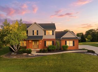 409 Whispering Pines Cc Ln, Normal, IL 61761