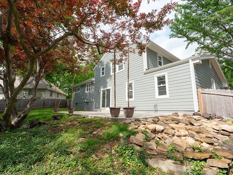 9300 Outlook Dr — Photo 23