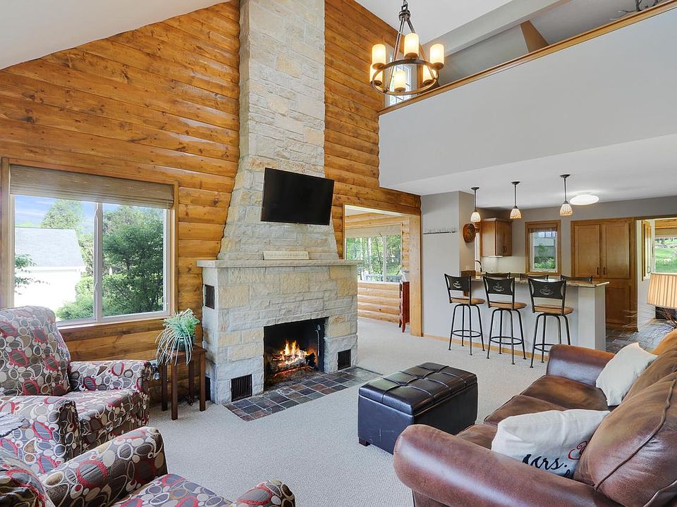 103 Liechty Dr, Williams Bay, WI 53191 Zillow