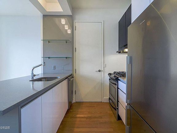 5th image of 1124 Bedford Ave #4S
