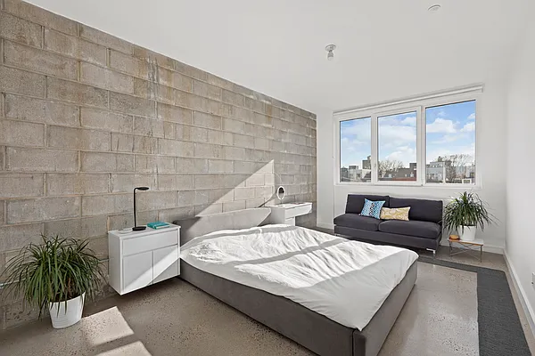 Sold by Compass | media 21