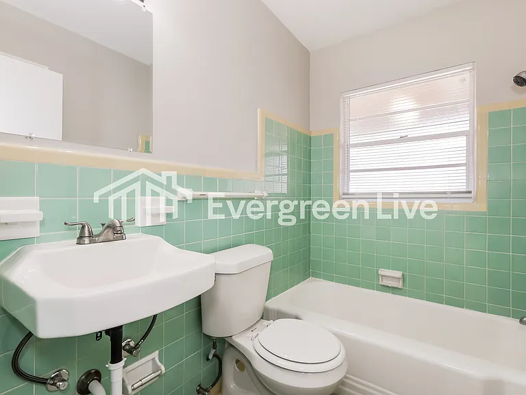 2307 Freemason St — Photo 12