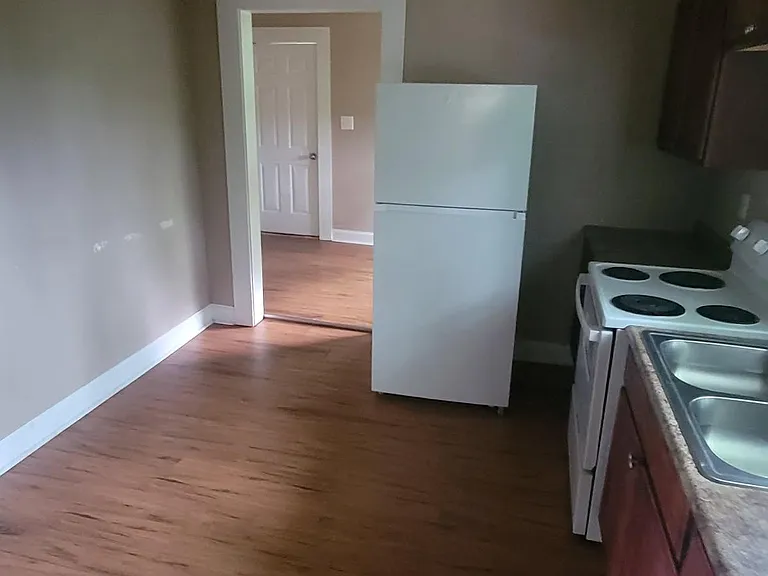 2200 Milne St — Photo 6