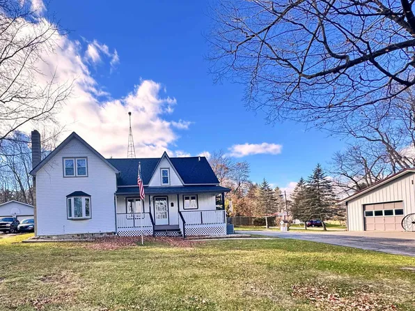 2189 N Mitchell Lake Rd, Attica, MI 48412