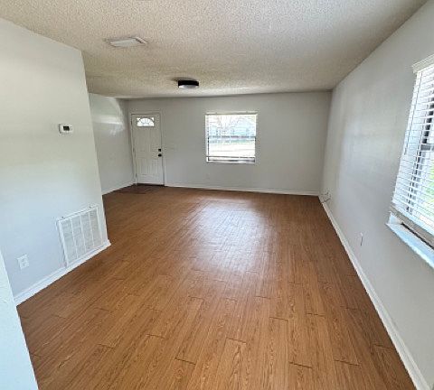 2nd image of 803 Lake Ave