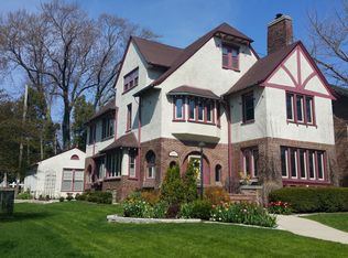 4411 N Stowell Ave, Shorewood, WI 53211