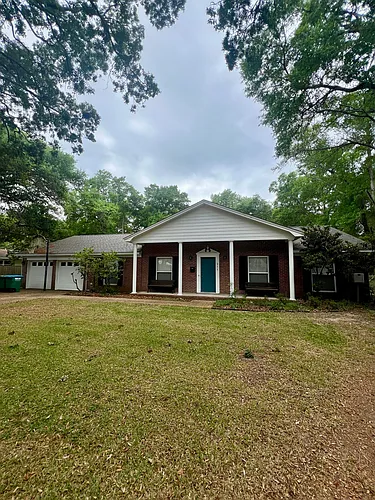 211 Cordoba St Photo 1
