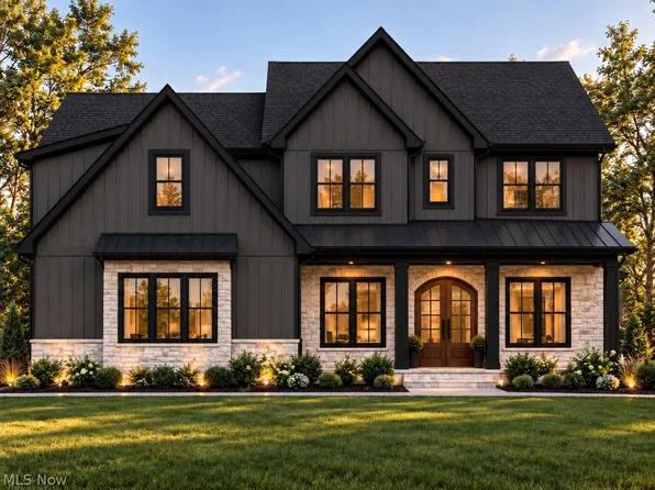 31600 Turtle Creek Pkwy, Westlake, OH 44145