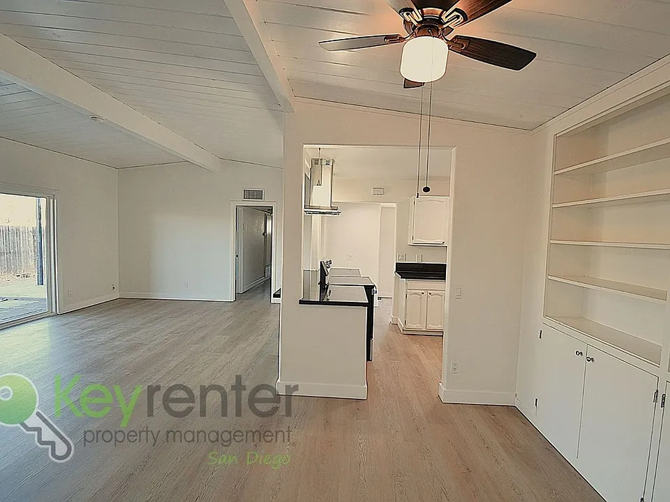 211 Civic Center Dr