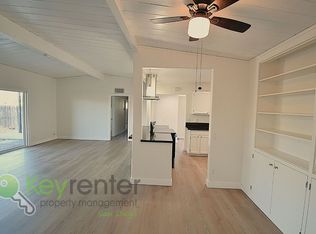 211 Civic Center Dr, Vista, CA 92084