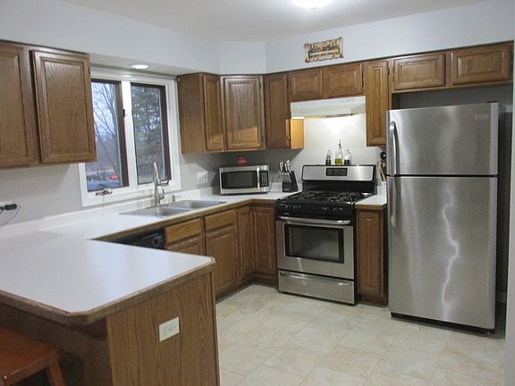 3rd image of 38895 N Pine Ave