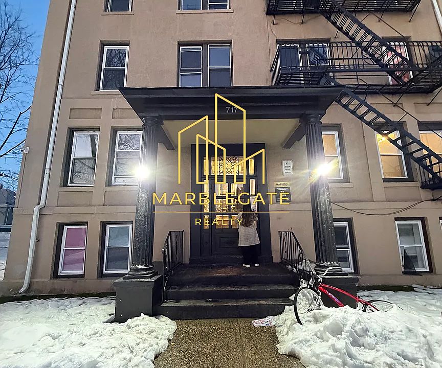 1st image of 717 Arlington Ave #1DD