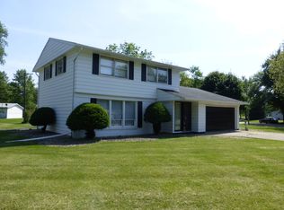7023 Harrison St, Merrillville, IN 46410