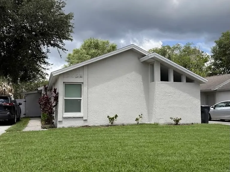 2032 Gregory Dr — Photo 11