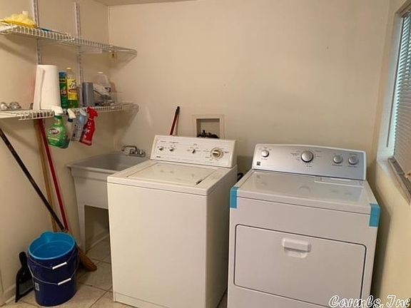 3rd image of 221 Chitwood St
